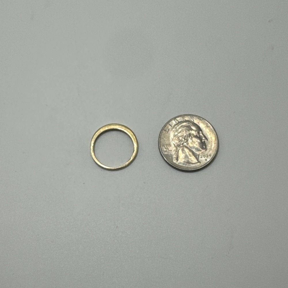 10K Yellow Gold 1.34g Vintage Band Ring Size 5 Cubic Zirconia CZ